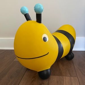 B. Toys Bizzi The Bumblebee Bouncer Toddler Ride/Hop Toy